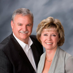 Meet your Posher, Mike & jennifer